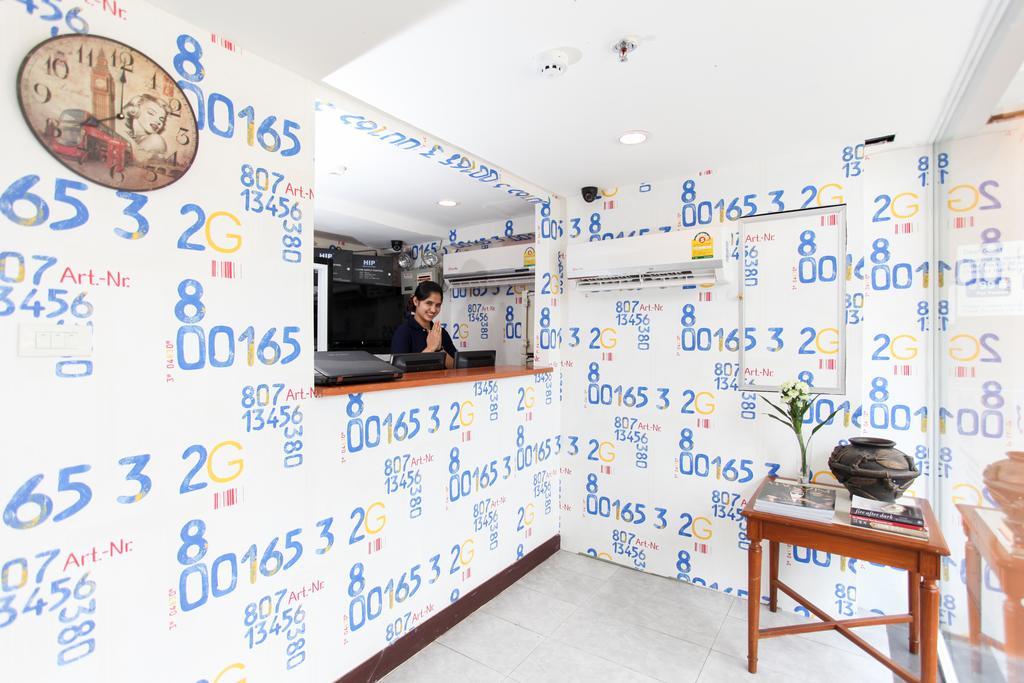 Hostel 8 Sukhumvit Soi 8 曼谷 外观 照片