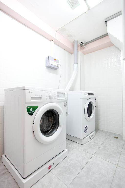 Hostel 8 Sukhumvit Soi 8 曼谷 外观 照片